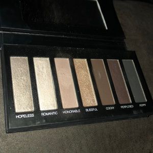 Younique palette 2